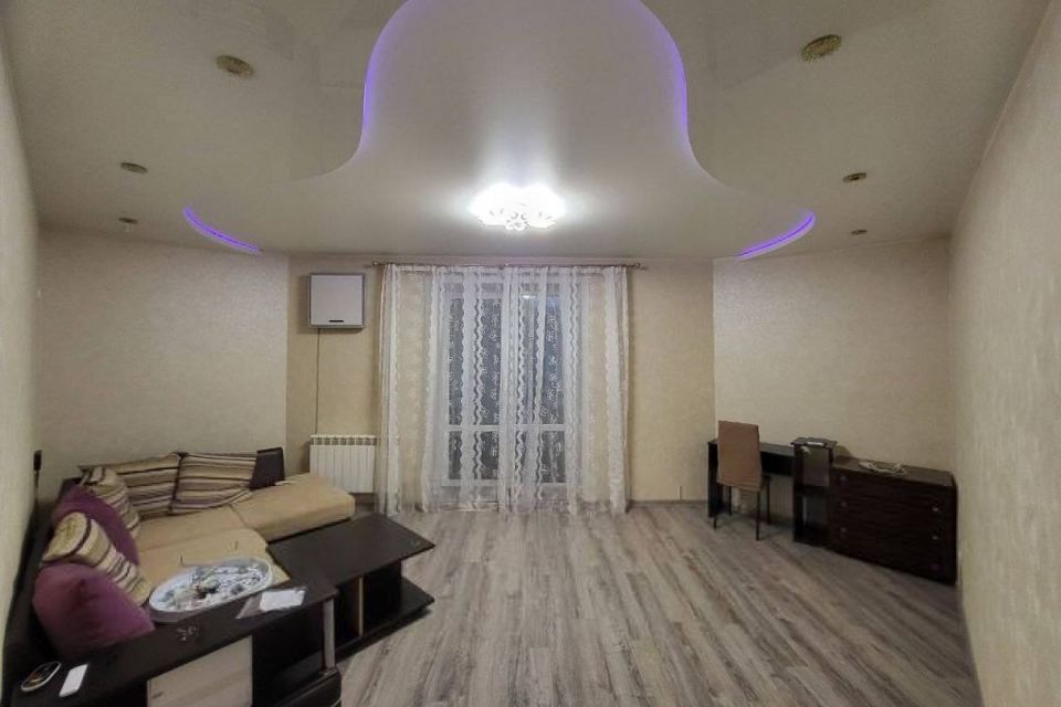 Сдаётся 2-комнатная квартира, 56 м²