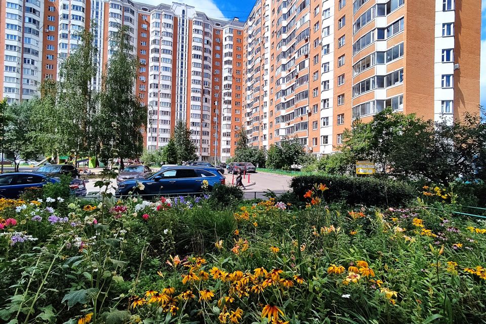 Продаётся 2-комнатная квартира, 55.6 м²