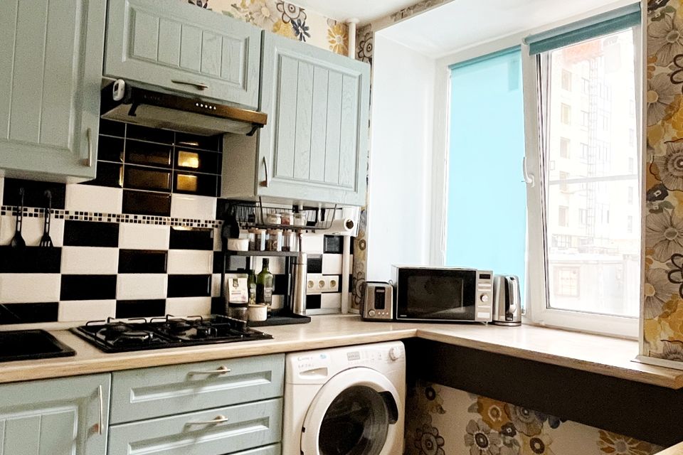 Продаётся 2-комнатная квартира, 42.4 м²