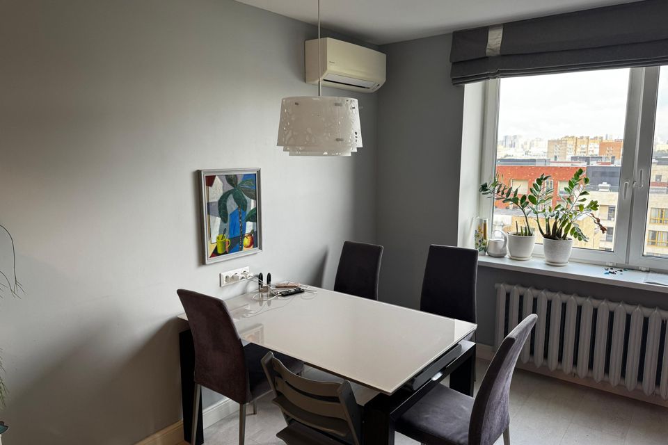 Продаётся 2-комнатная квартира, 85 м²