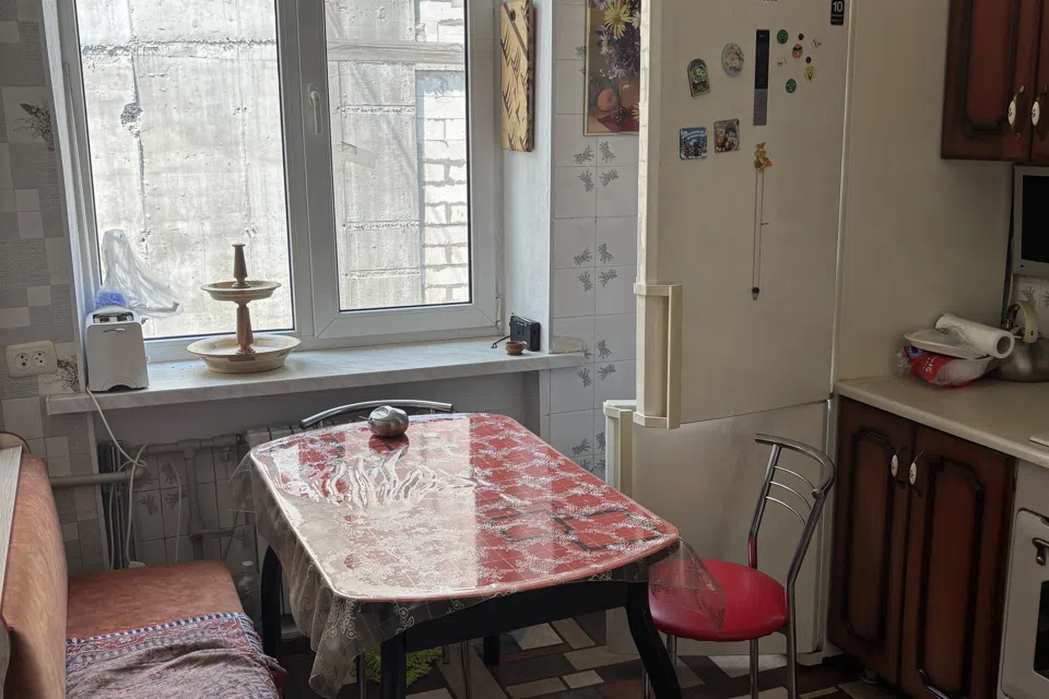 Продаётся 3-комнатная квартира, 636 м²