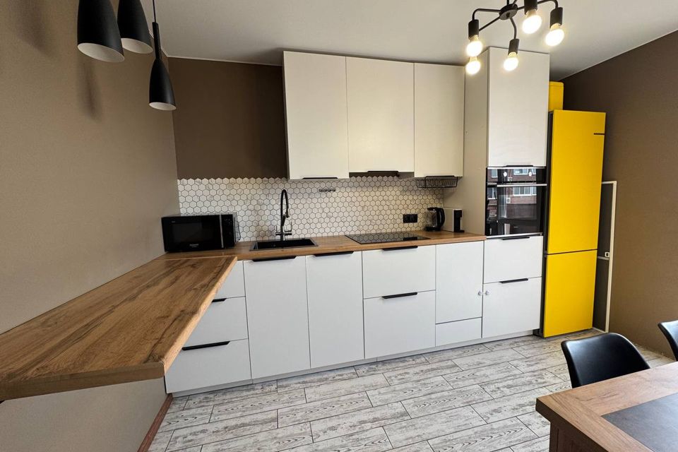 Продаётся 1-комнатная квартира, 40.3 м²