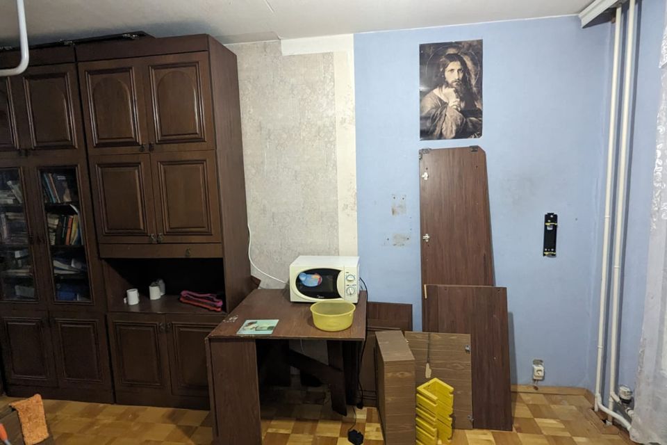 Продаётся комната в 3-комн. квартире, 11.3 м²