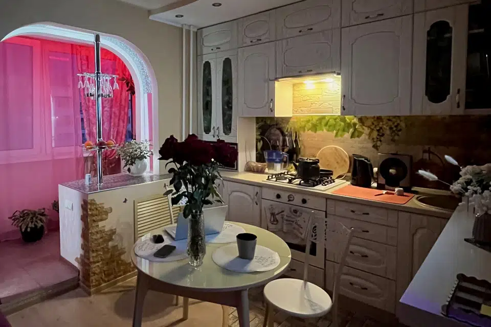Продаётся 1-комнатная квартира, 42 м²