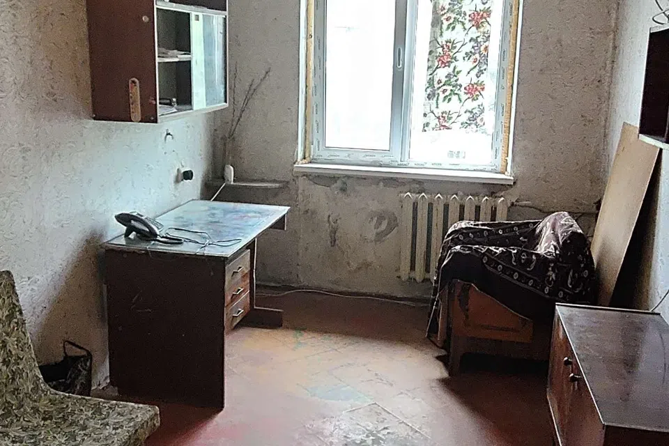 Продаётся 4-комнатная квартира, 60 м²