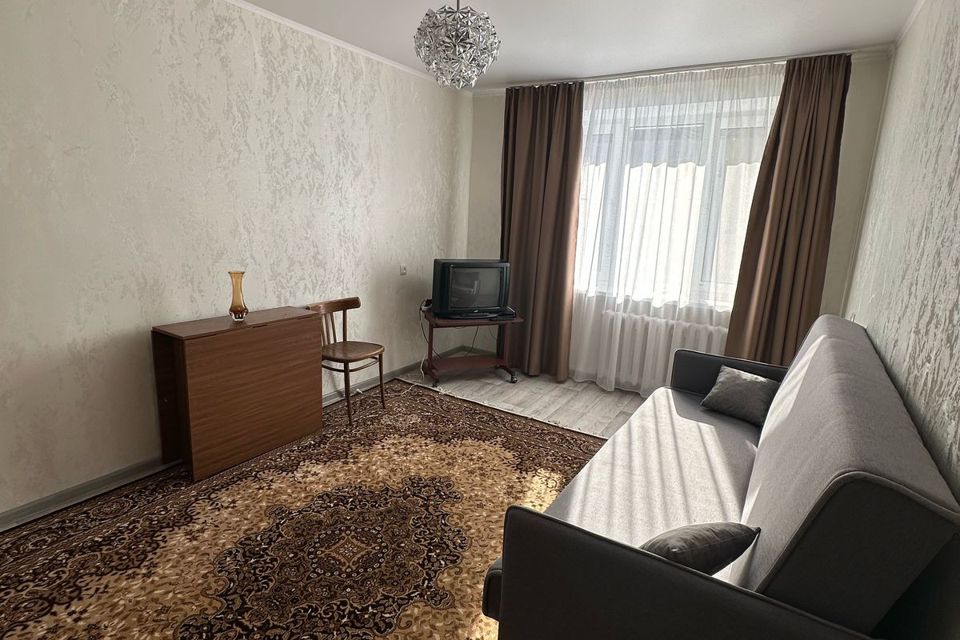 Продаётся 3-комнатная квартира, 49.6 м²