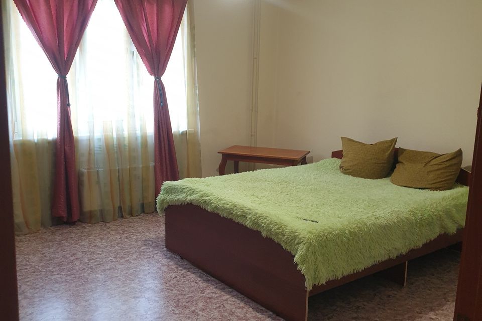 Продаётся 2-комнатная квартира, 55.8 м²