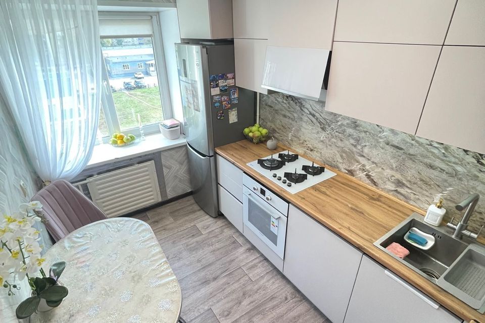 Продаётся 2-комнатная квартира, 50.4 м²