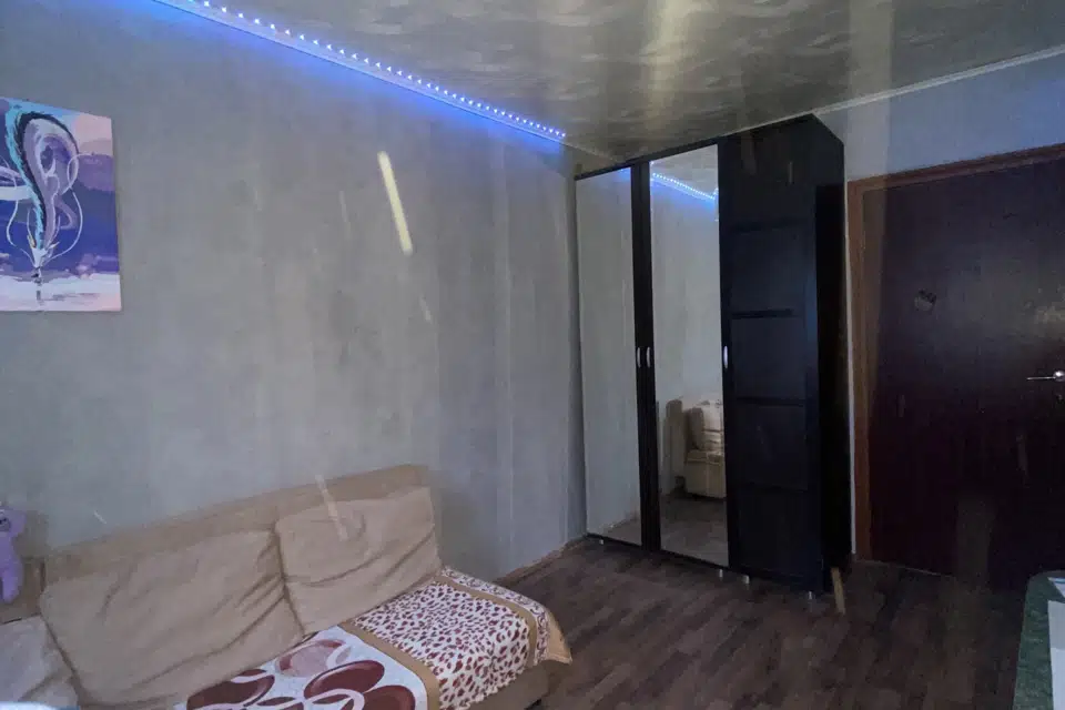 Продаётся комната в 5-комн. квартире, 11.2 м²