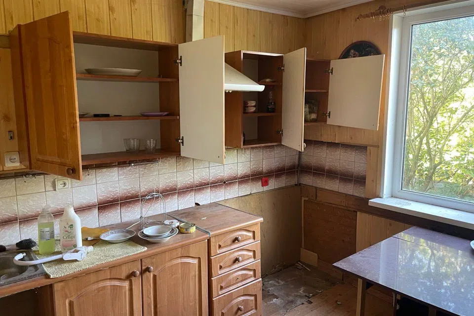 Продаётся 3-этажный дом, 200 м²
