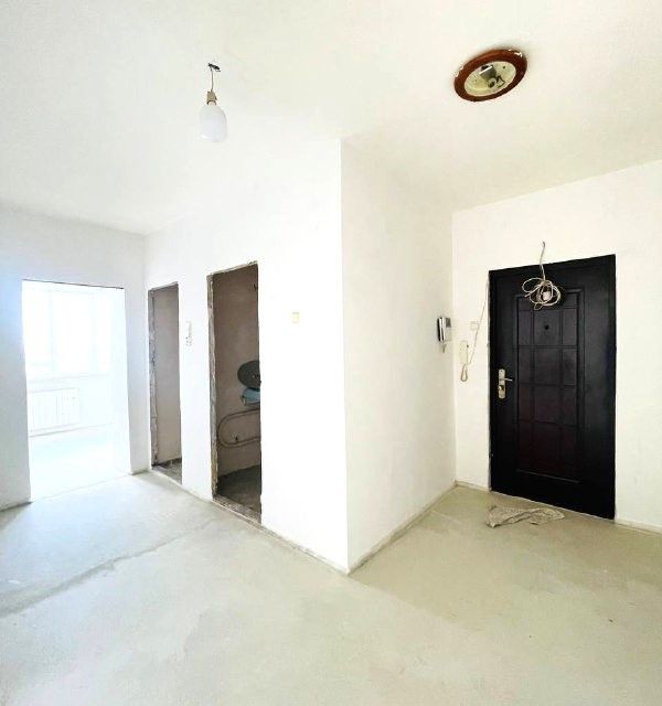 Продаётся 2-комнатная квартира, 55.7 м²