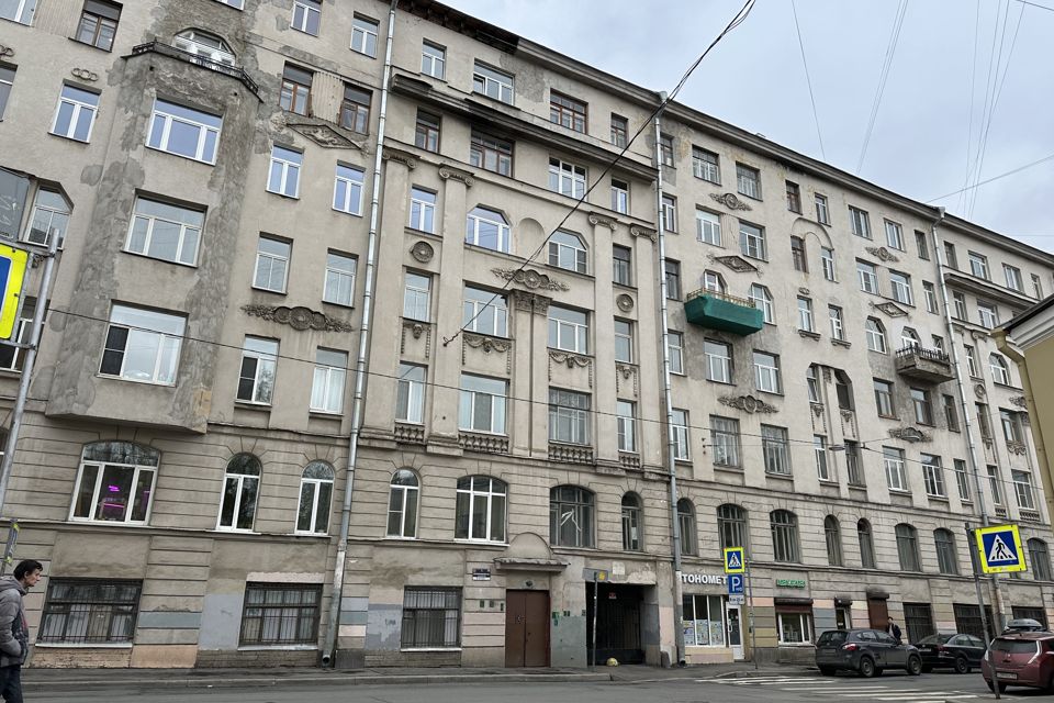 Продаётся комната в 5-комн. квартире, 11.4 м²