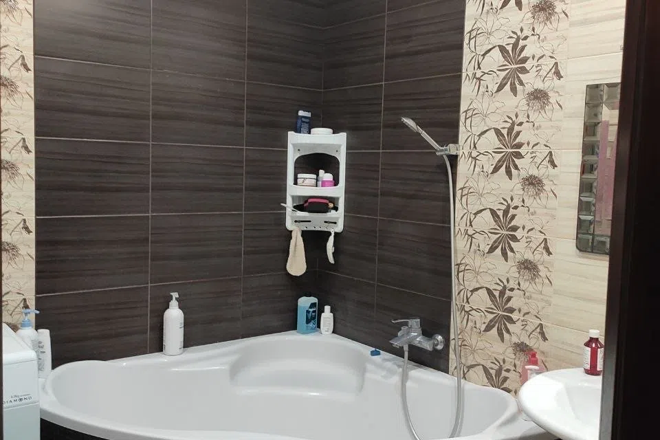 Продаётся 3-комнатная квартира, 68 м²