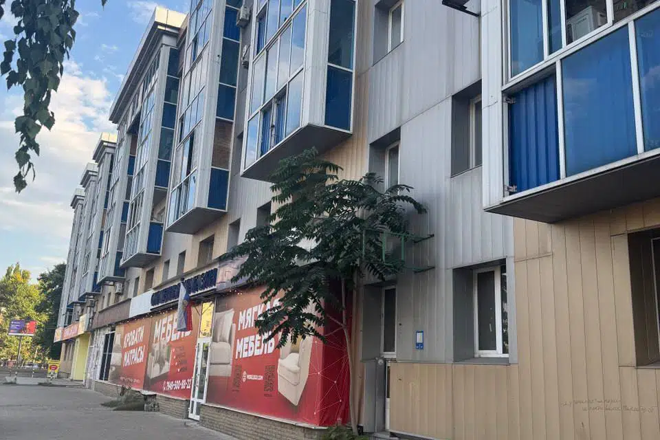 Продаётся 3-комнатная квартира, 57.3 м²