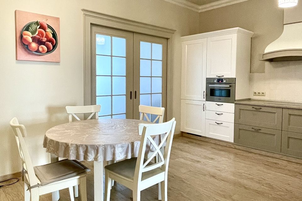 Продаётся 2-комнатная квартира, 75.4 м²