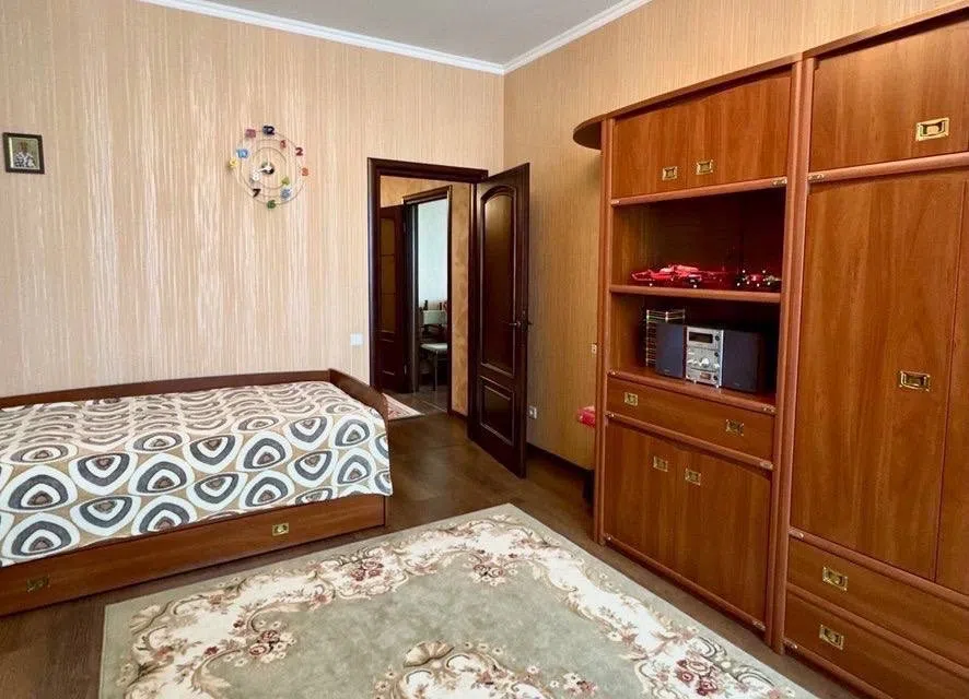 Продаётся 4-комнатная квартира, 124.7 м²