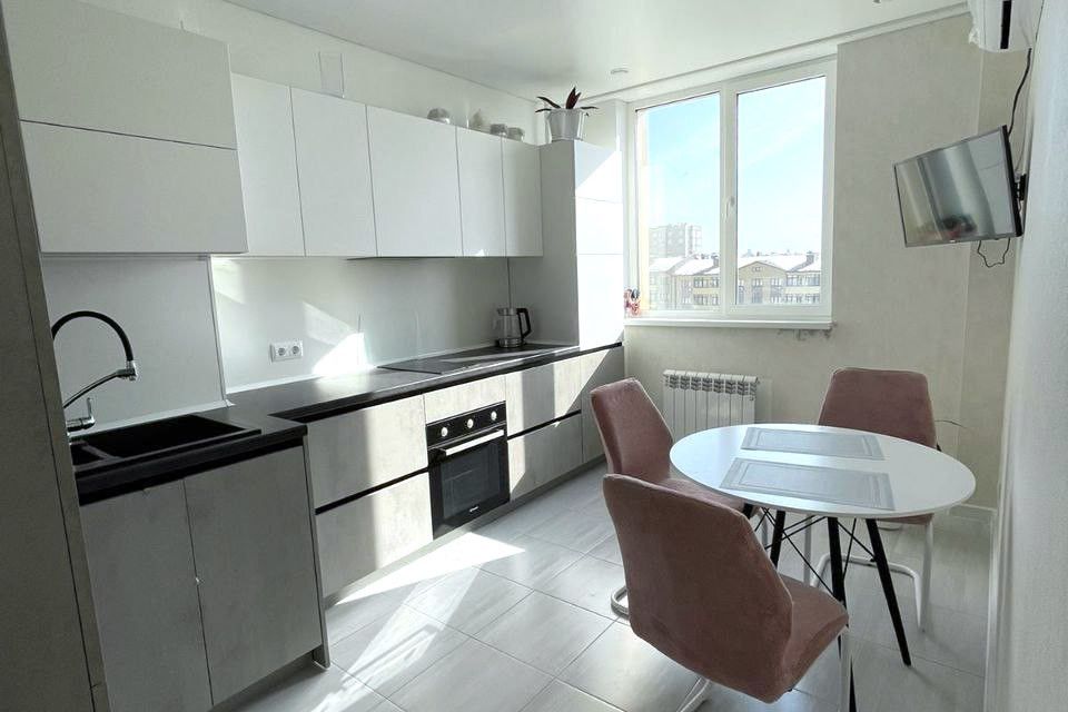 Продаётся 2-комнатная квартира, 77 м²