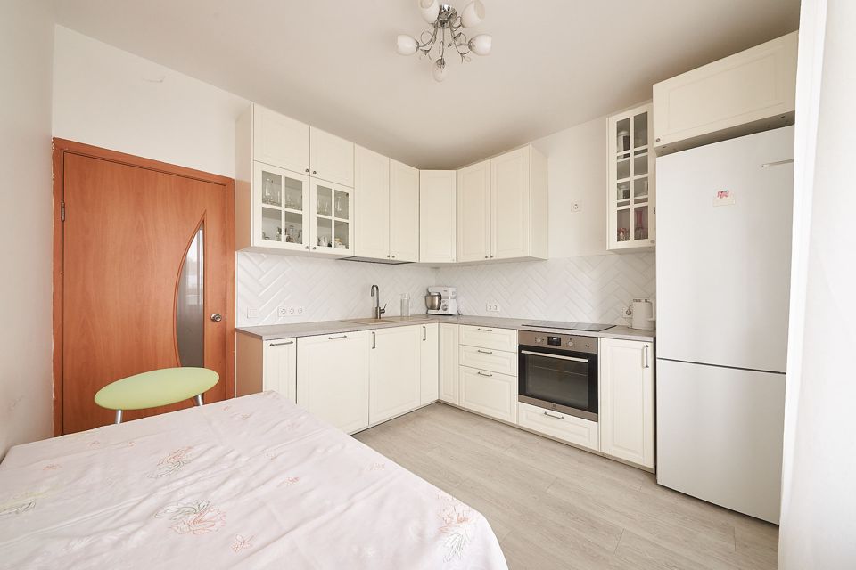 Продаётся 2-комнатная квартира, 57.8 м²