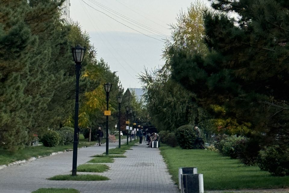 Продаётся 4-комнатная квартира, 114 м²