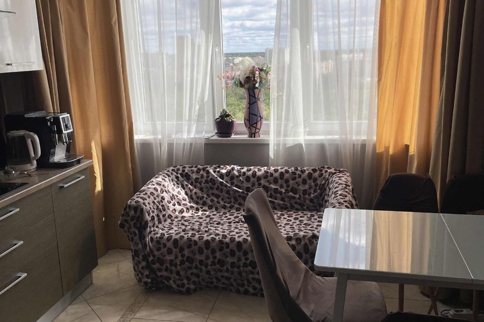 Продаётся 2-комнатная квартира, 60.3 м²