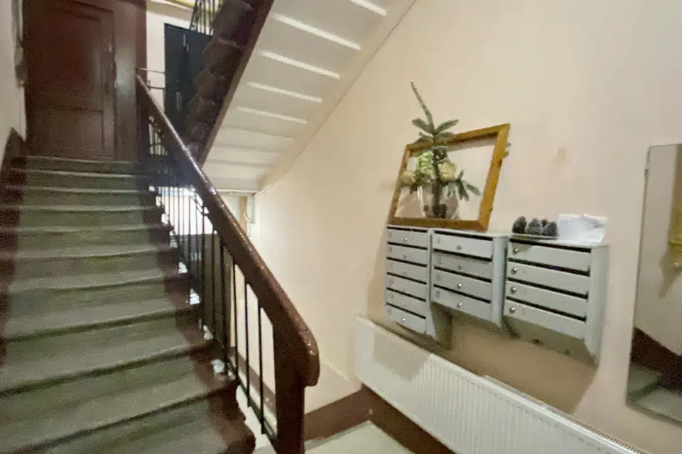 Продаётся 2-комнатная квартира, 65.9 м²