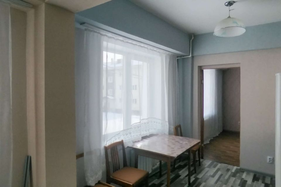 Сдаётся 3-комнатная квартира, 52.4 м²