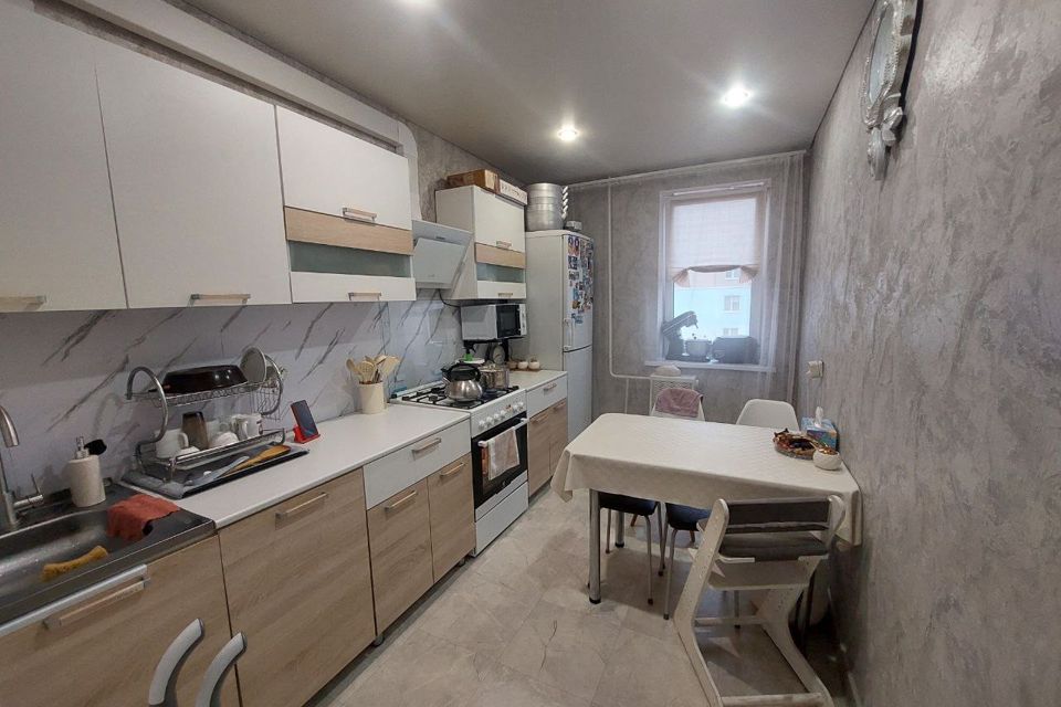 Продаётся 4-комнатная квартира, 79.9 м²