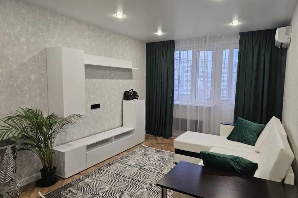 Продаётся 1-комнатная квартира, 37.2 м²