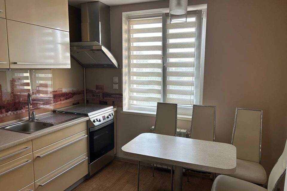 Продаётся 4-комнатная квартира, 84 м²