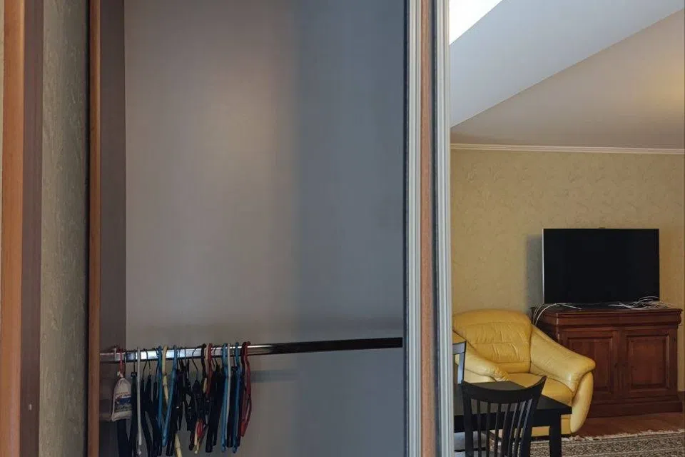 Продаётся 2-комнатная квартира, 77 м²