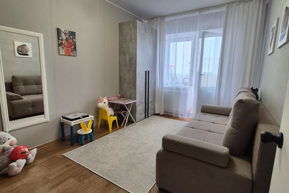 Продаётся 3-комнатная квартира, 81.3 м²
