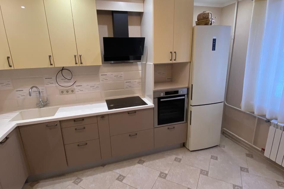 Продаётся 2-комнатная квартира, 58 м²
