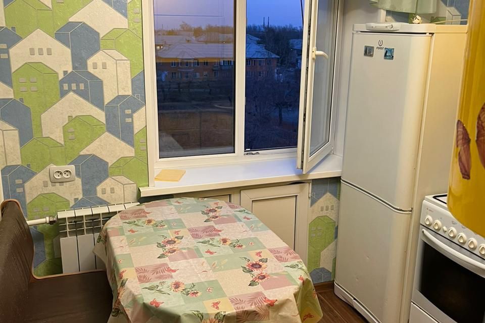 Сдаётся 2-комнатная квартира, 56 м²