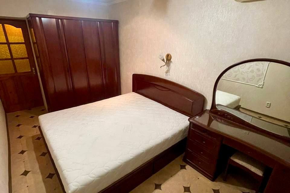 Продаётся 3-комнатная квартира, 65.9 м²