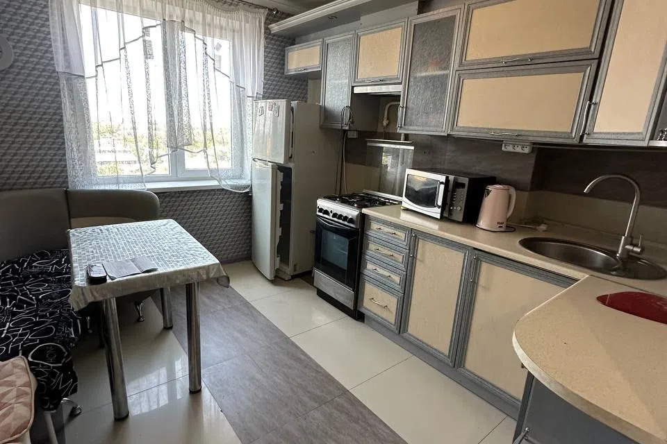 Продаётся 3-комнатная квартира, 50.8 м²