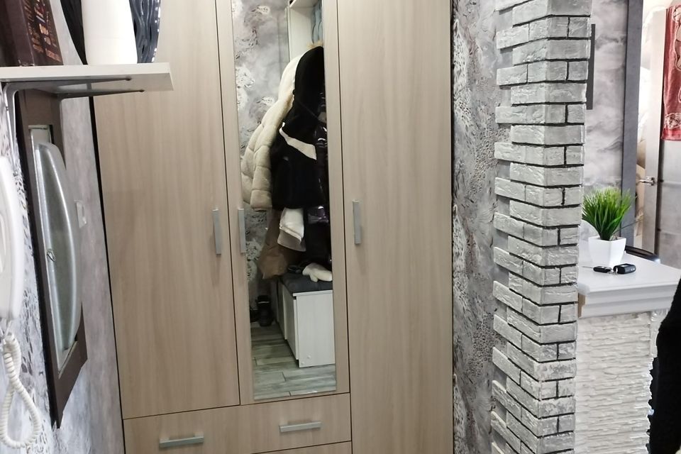 Продаётся 3-комнатная квартира, 42 м²
