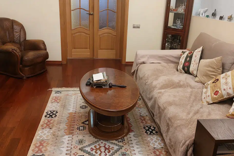 Продаётся 4-комнатная квартира, 100 м²