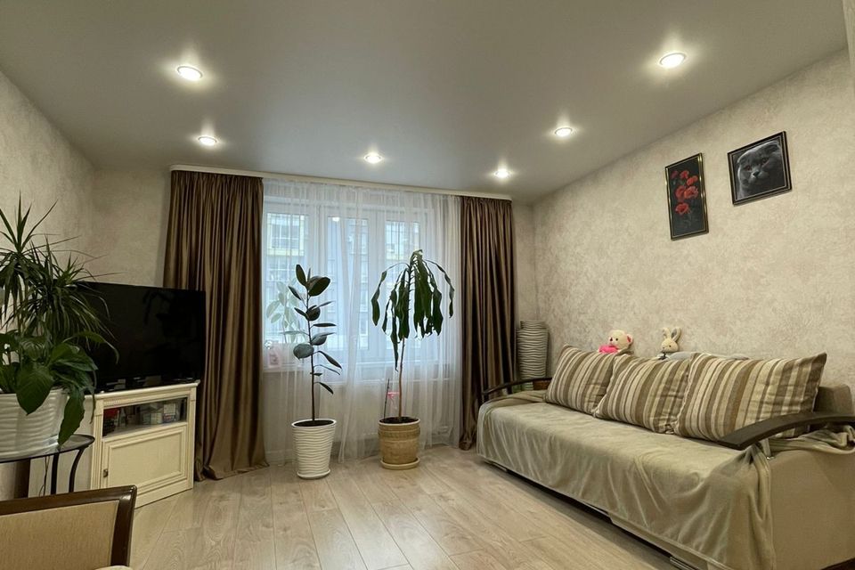 Продаётся 2-комнатная квартира, 65.2 м²