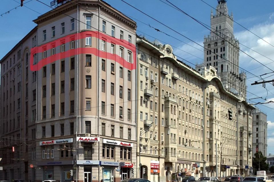 Продаётся 4-комнатная квартира, 221.9 м²