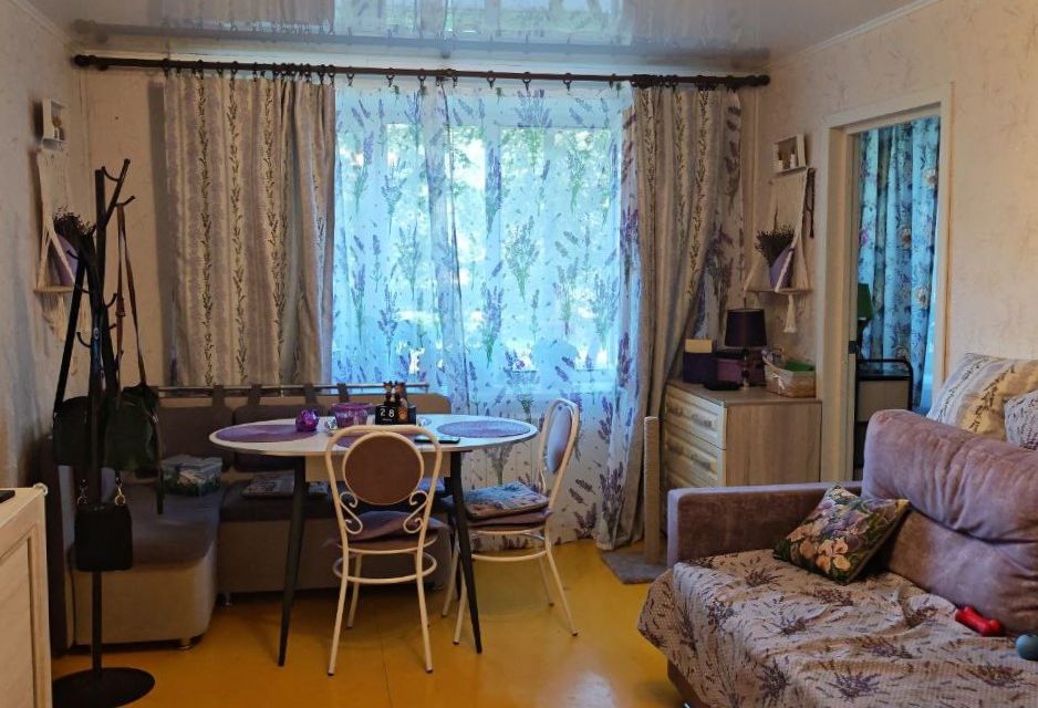 Продаётся 3-комнатная квартира, 55.3 м²