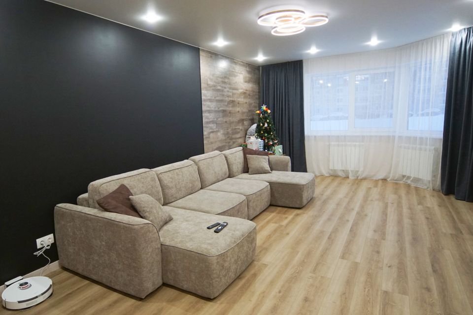 Продаётся 4-комнатная квартира, 112 м²