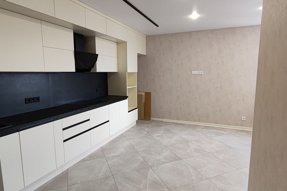 Продаётся 2-комнатная квартира, 74.4 м²