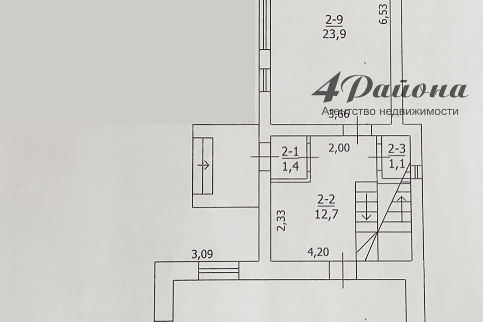 Продаётся 3-этажный дом, 400 м²
