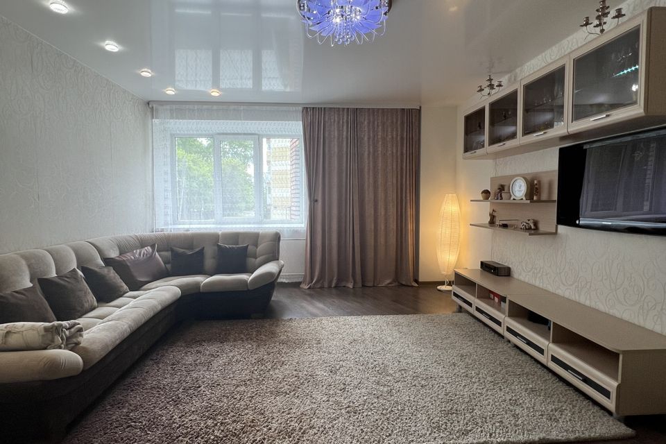 Продаётся 2-комнатная квартира, 75.4 м²