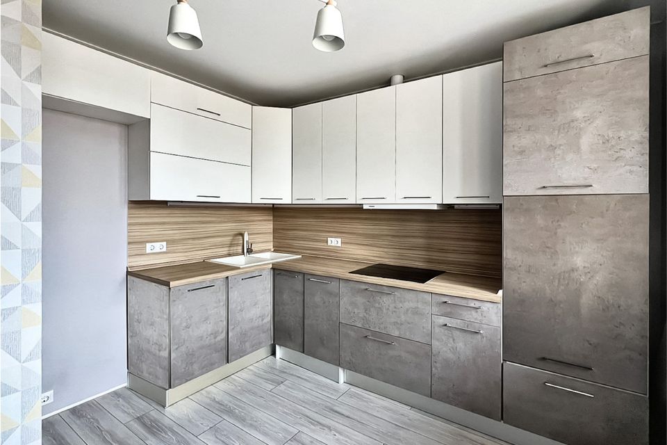 Продаётся 1-комнатная квартира, 43 м²