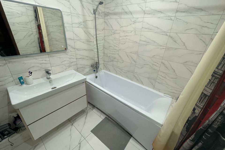 Сдаётся 1-комнатная квартира, 48 м²
