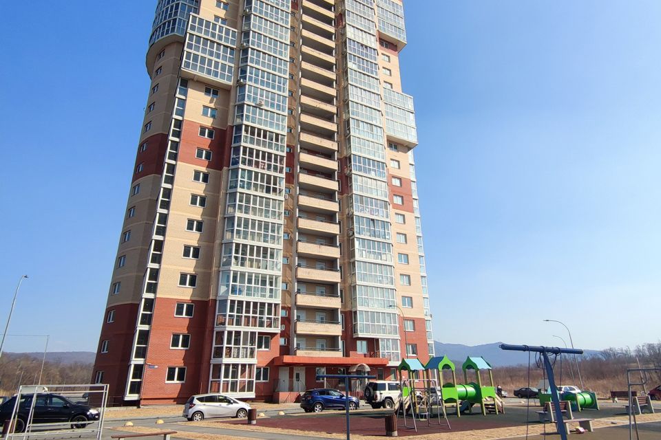 Продаётся 1-комнатная квартира, 55.3 м²