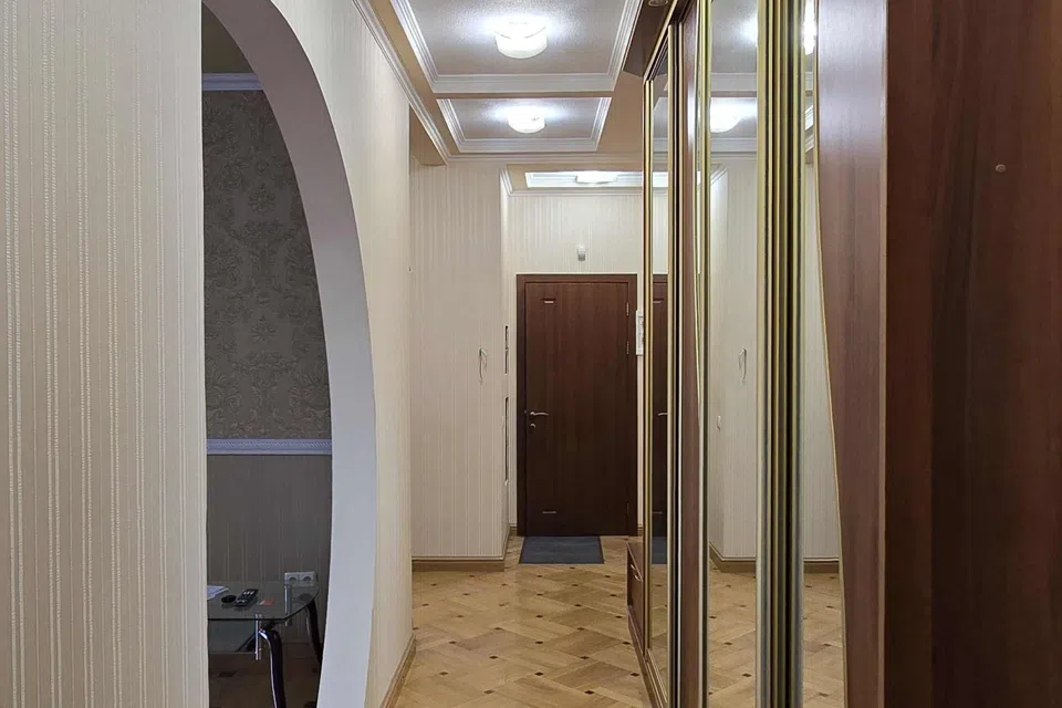 Продаётся 3-комнатная квартира, 102 м²