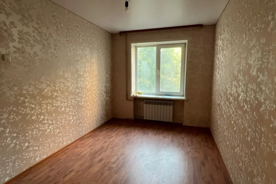 Продаётся 4-комнатная квартира, 90 м²