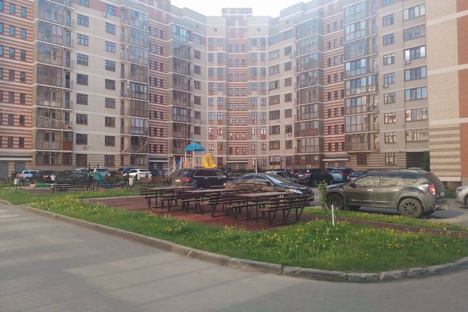 Продаётся 3-комнатная квартира, 90.3 м²